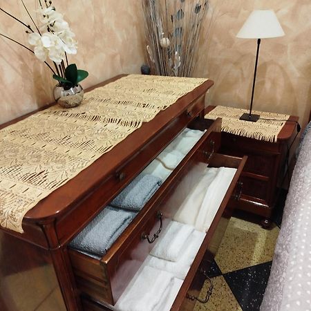 Charmant Appartement Au Coeur De 타라스콩 외부 사진